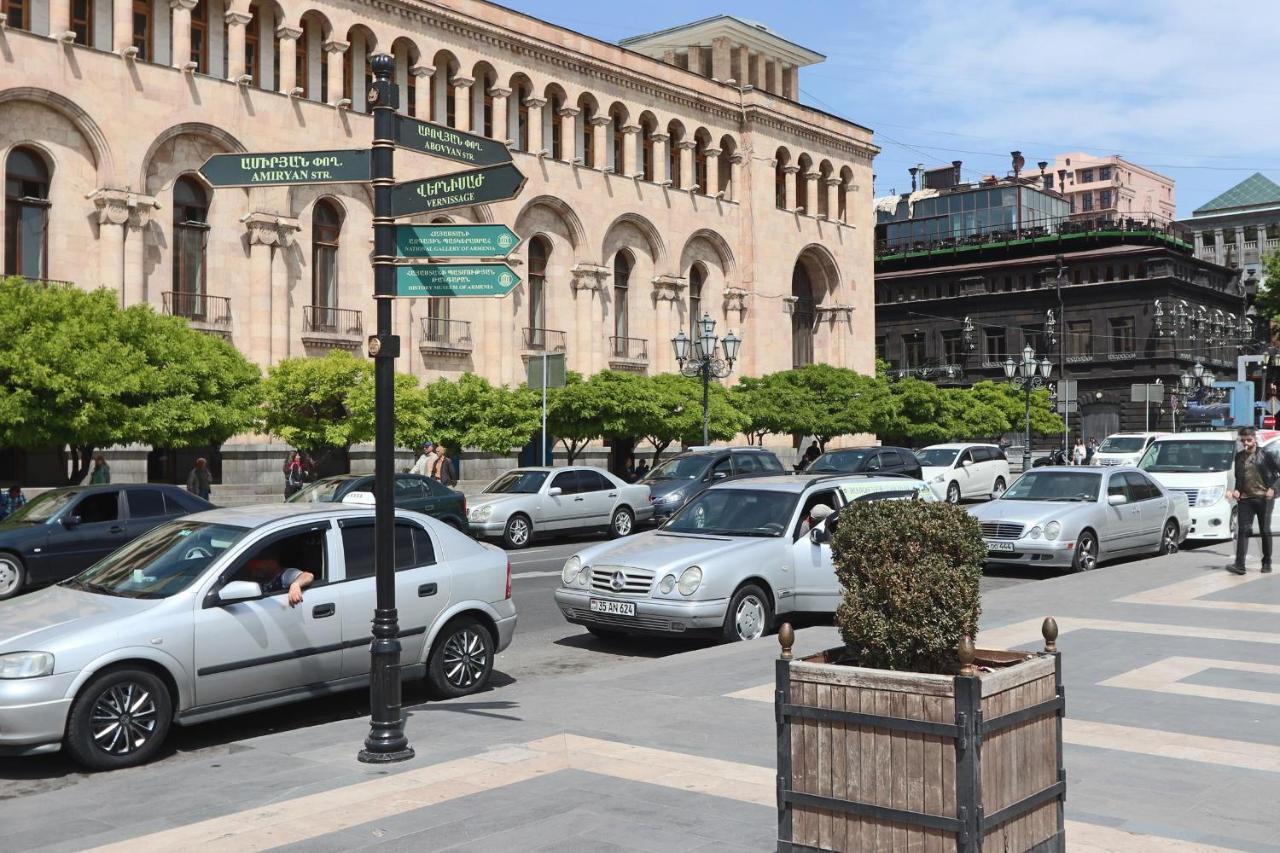 Fantastic Apartments Near Republic Square, Perfect Location, Mystreet Company Jerevan Exteriér fotografie