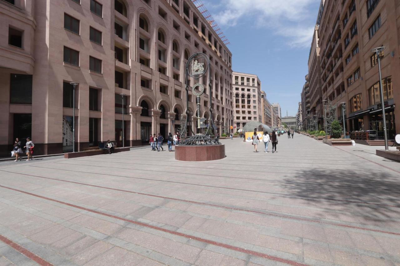 Fantastic Apartments Near Republic Square, Perfect Location, Mystreet Company Jerevan Exteriér fotografie