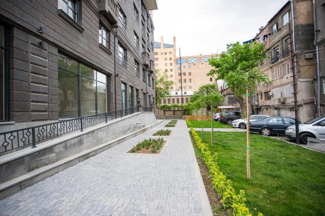 Fantastic Apartments Near Republic Square, Perfect Location, Mystreet Company Jerevan Exteriér fotografie