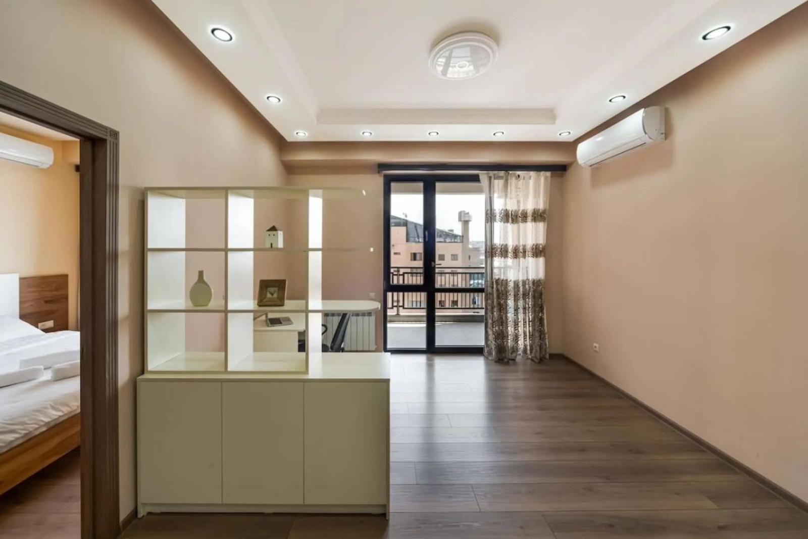Fantastic Apartments Near Republic Square, Perfect Location, Mystreet Company Jerevan Exteriér fotografie
